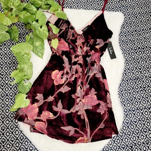 Lulu's Catharine Floral Print Burnout Velvet Mini Dress Size Medium - Picture 3 of 12